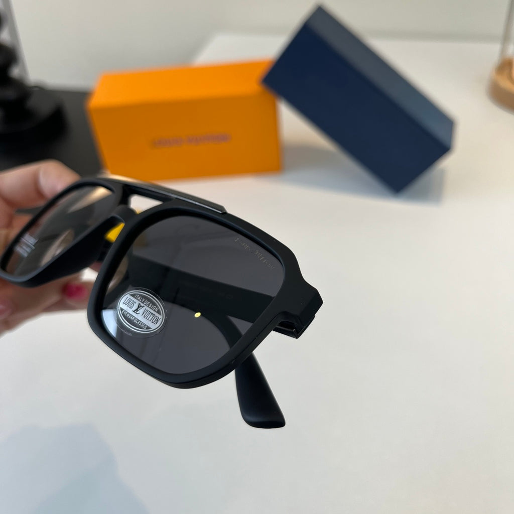Louis Vuitton Fashion Black Lens Sunglasses for Men & Women - 398051 - detail image 5