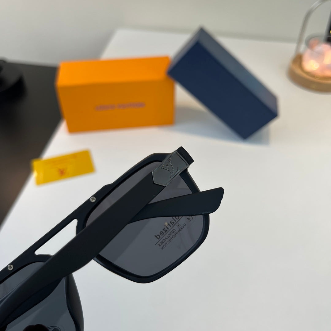 Louis Vuitton Fashion Black Lens Sunglasses for Men & Women - 493069 - detail image 6