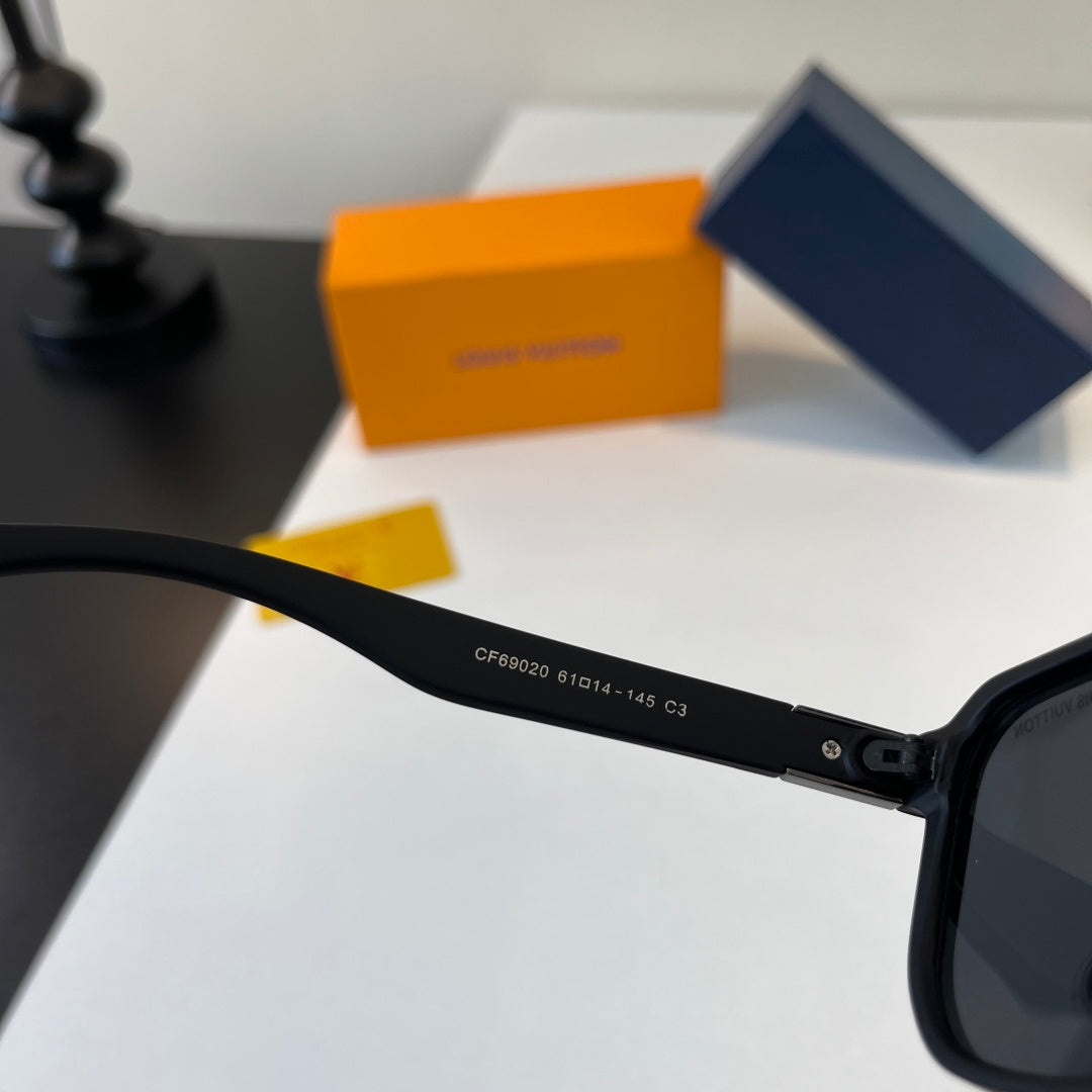 Louis Vuitton Fashion Black Lens Sunglasses for Men & Women - 398051 - detail image 9