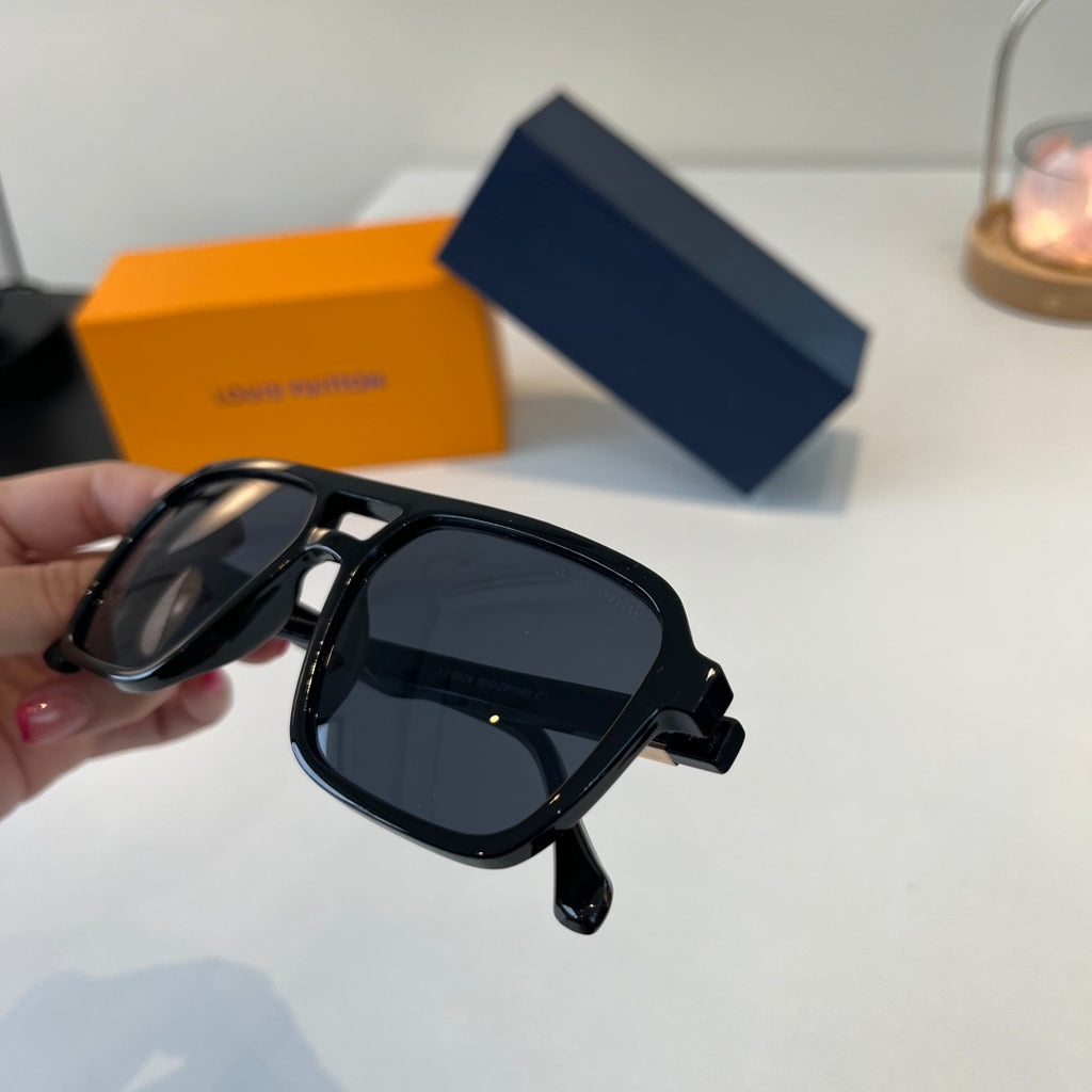 Louis Vuitton Fashion Black Lens Sunglasses for Men & Women - 493070 - detail image 5