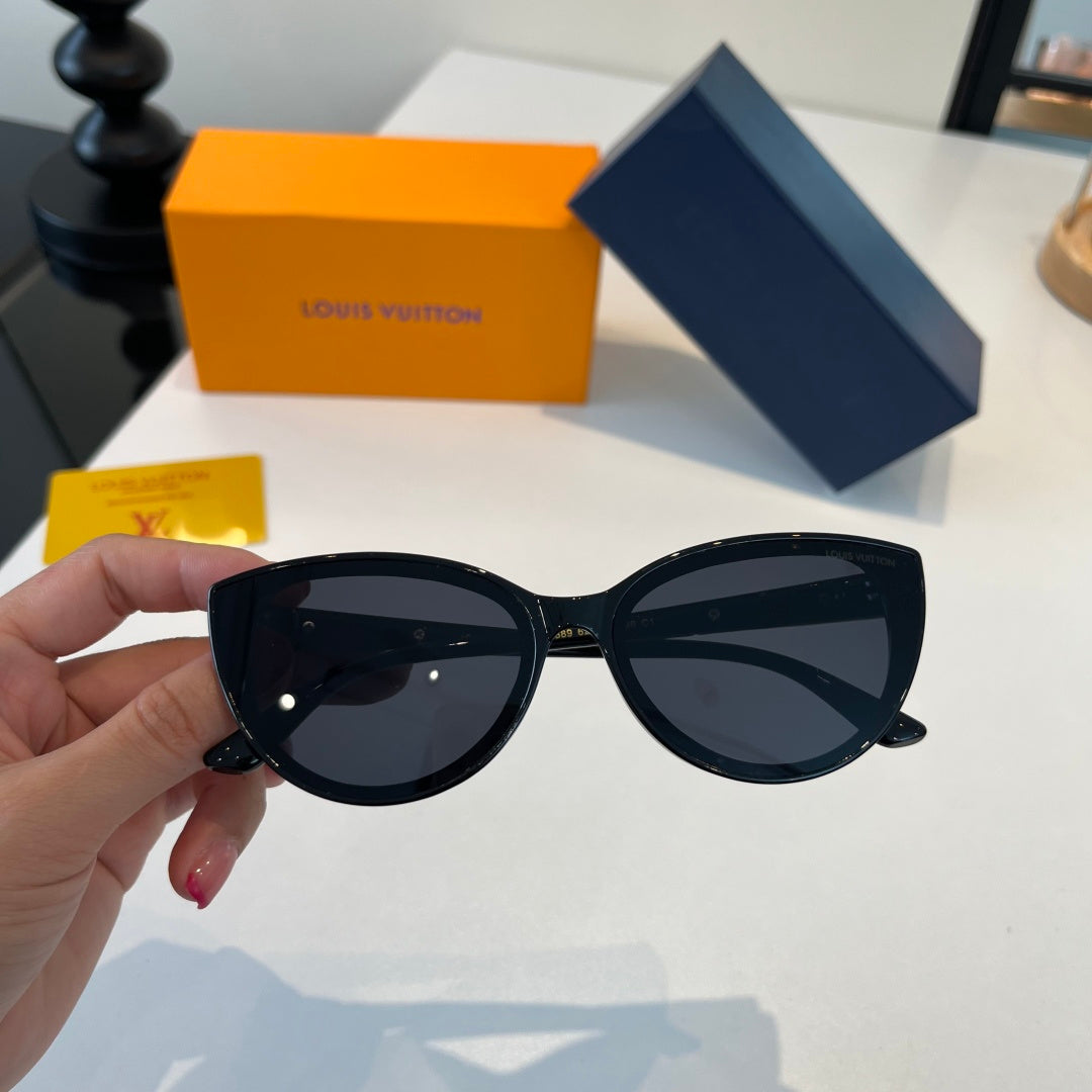 Louis Vuitton Fashion Black Lens Sunglasses for Men & Women - 357598 - detail image 5