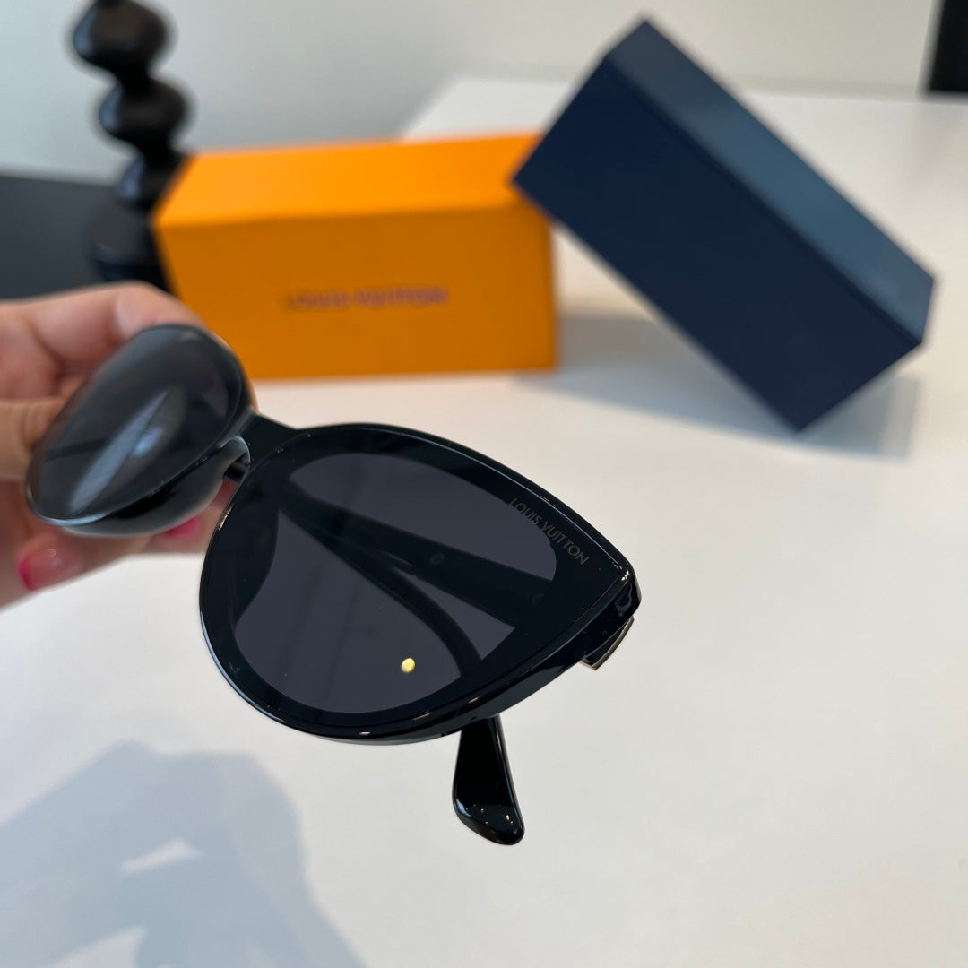 Louis Vuitton Fashion Black Lens Sunglasses for Men & Women - 398056 - detail image 6