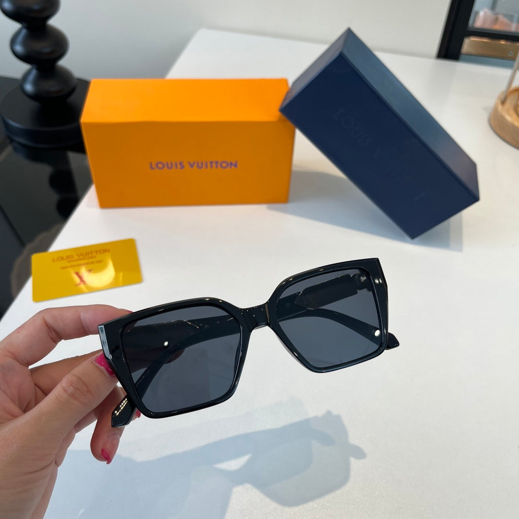 Louis Vuitton Fashion Black Lens Sunglasses for Men & Women - 357599 - detail image 4