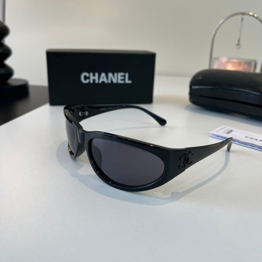 Chanel Fashion Black Lens Sunglasses for Men & Women - 493630 - detail image 3