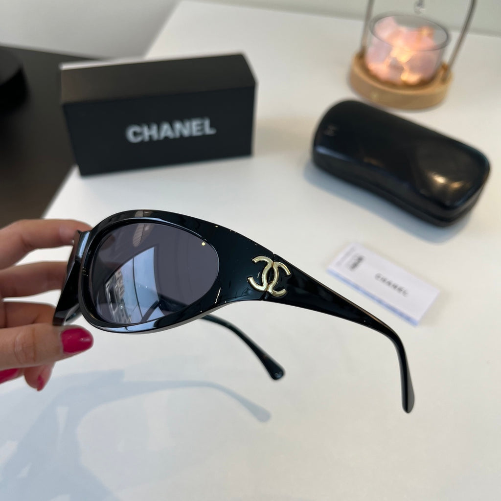 Chanel Fashion Black Lens Sunglasses for Men & Women - 398508 - detail image 4