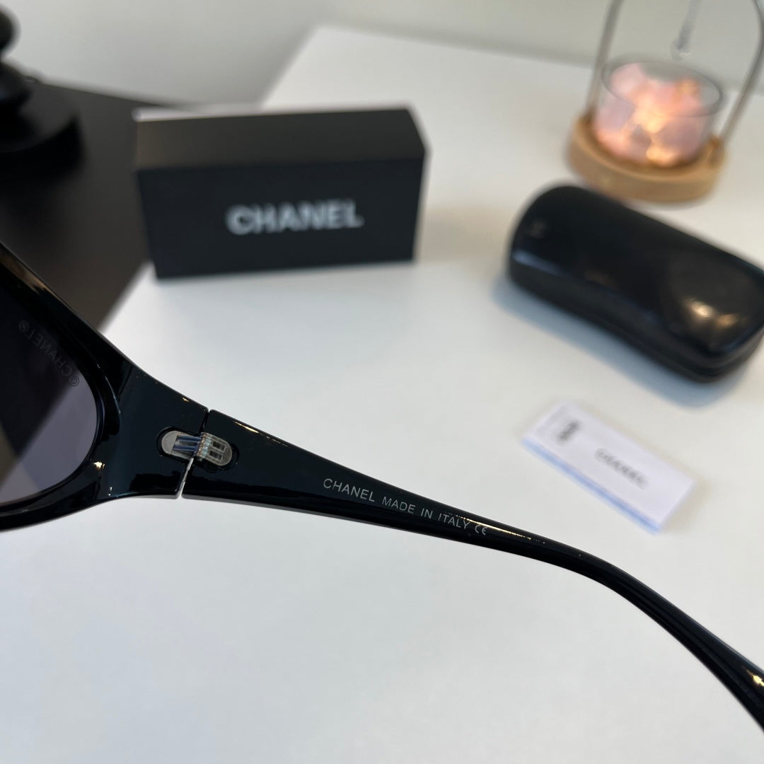 Chanel Fashion Black Lens Sunglasses for Men & Women - 398508 - detail image 10