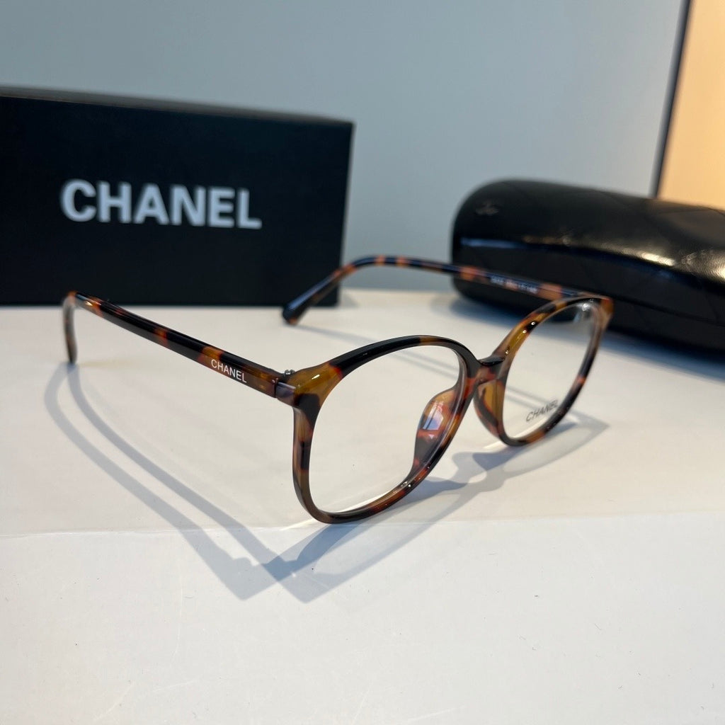 Chanel Oversized Black Lens Sunglasses for Men & Women - 371765 - detail image 4