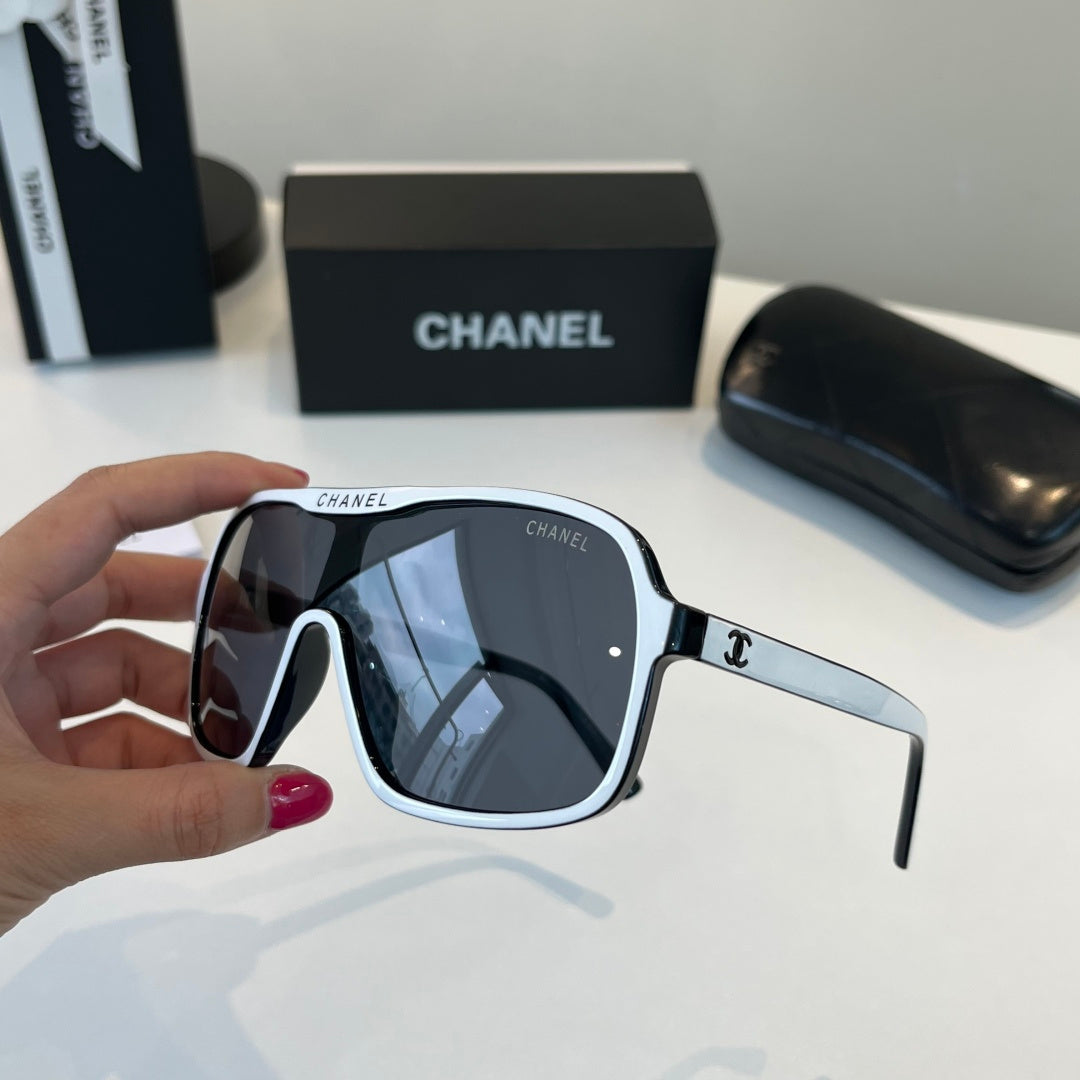 Chanel Fashion Black Lens Sunglasses for Men & Women - 358006 - detail image 4