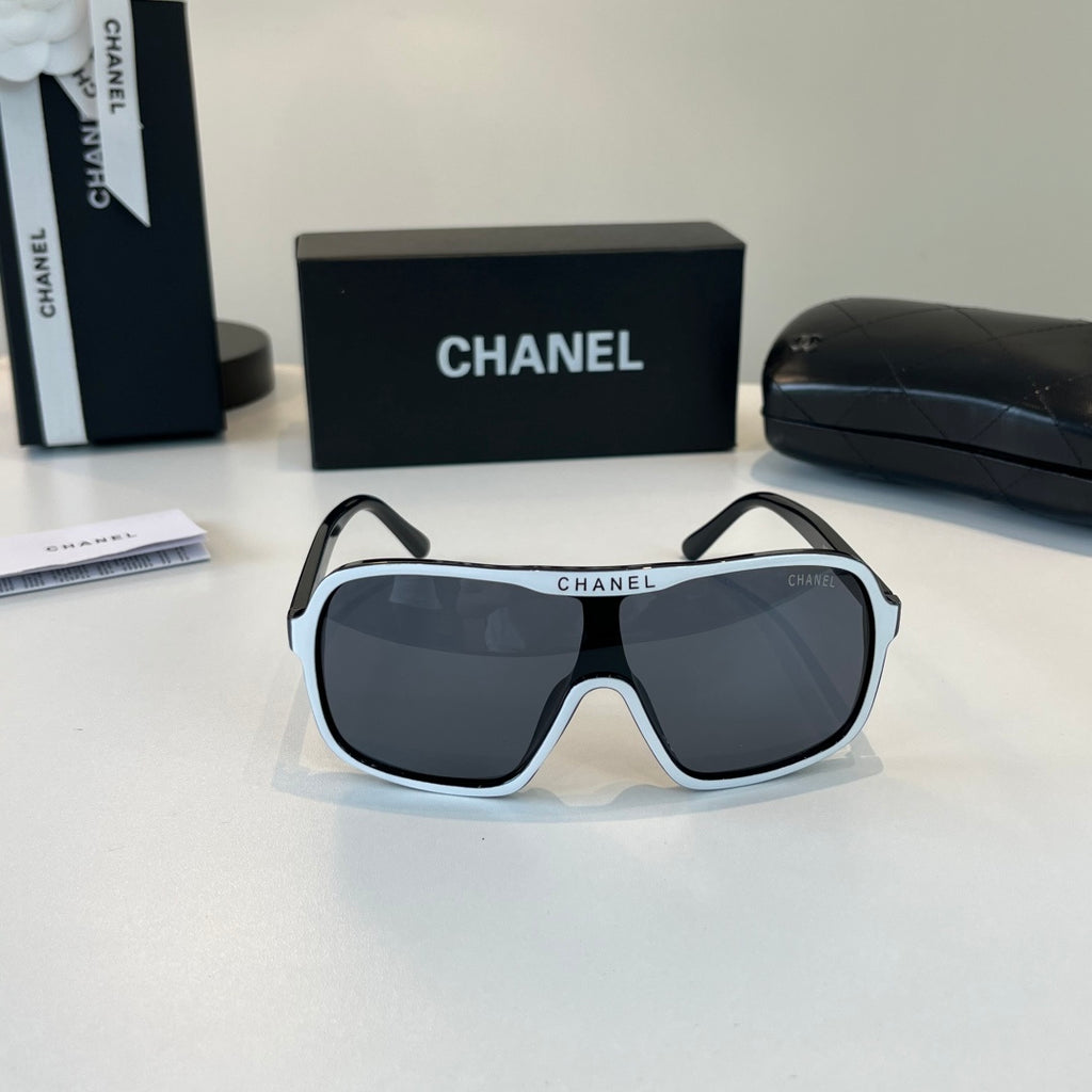 Chanel Fashion Black Lens Sunglasses for Men & Women - 358006 - detail image 2