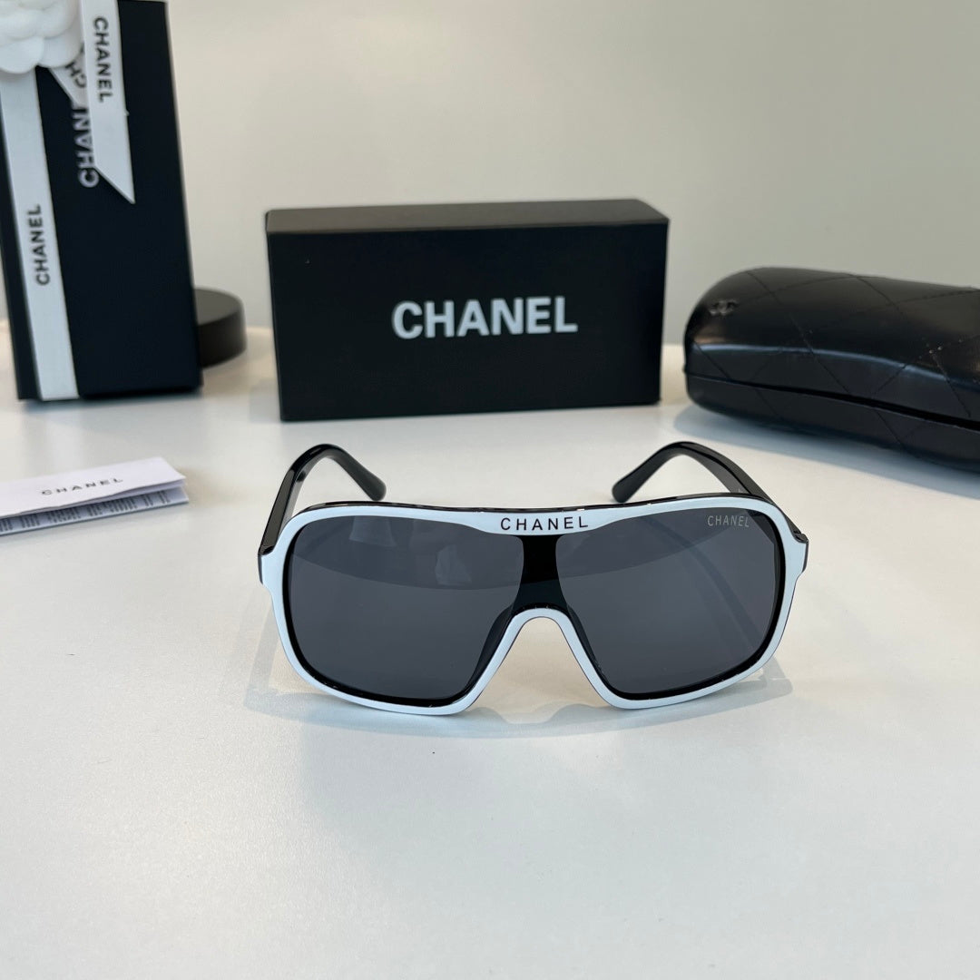 Chanel Fashion Black Lens Sunglasses for Men & Women - 358006 - detail image 2