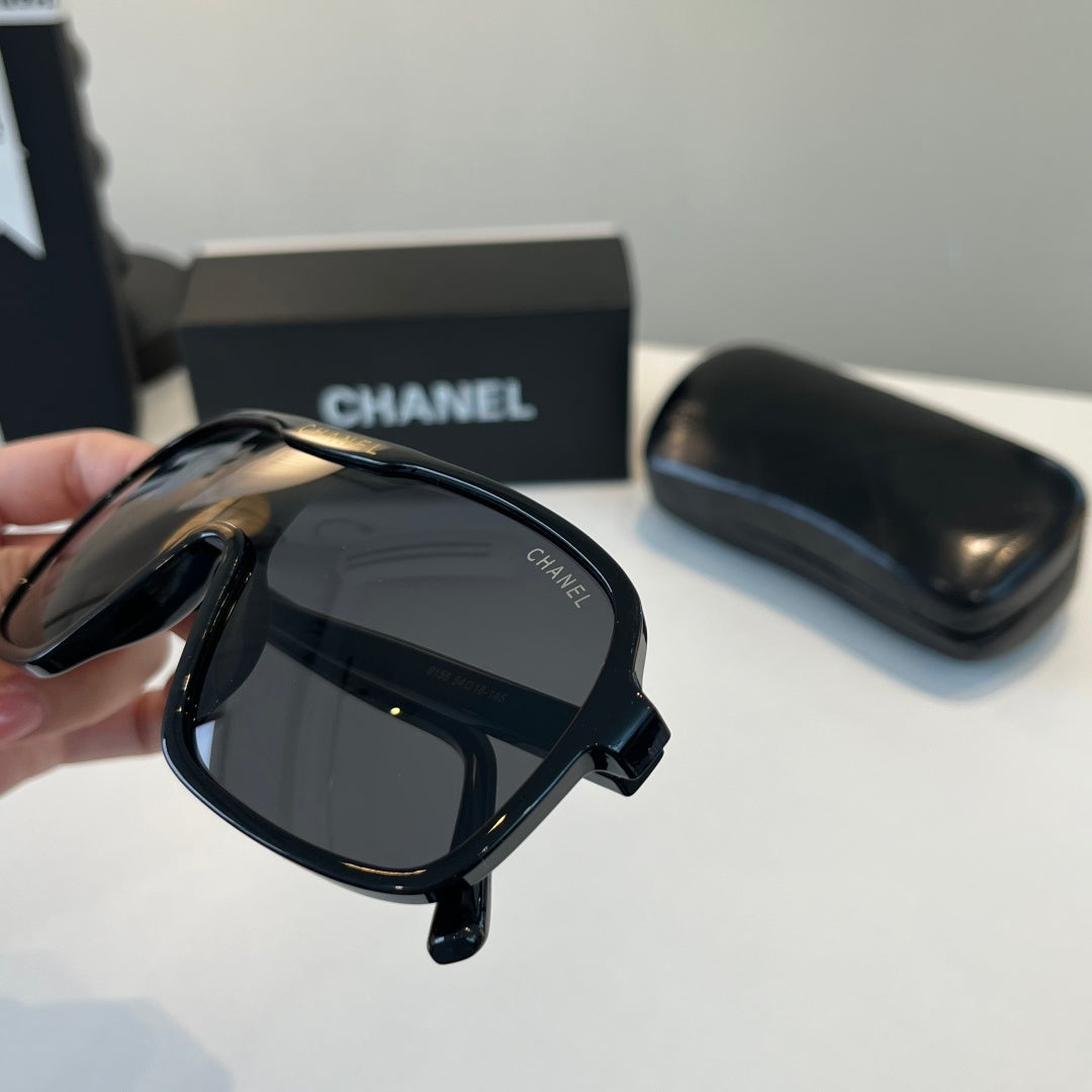 Chanel Fashion Black Lens Sunglasses for Men & Women - 358008 - detail image 7