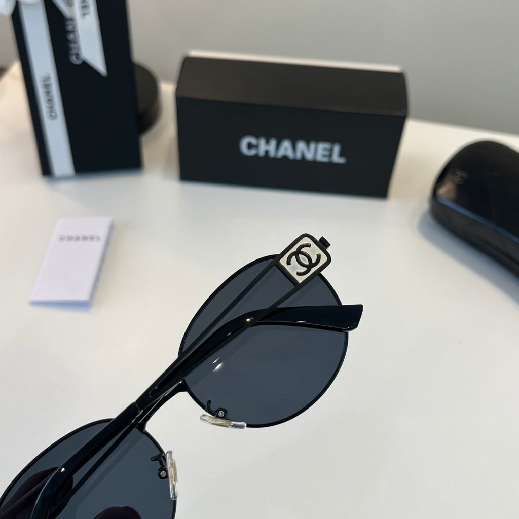 Chanel Fashion Black Lens Sunglasses for Men & Women - 398512 - detail image 8