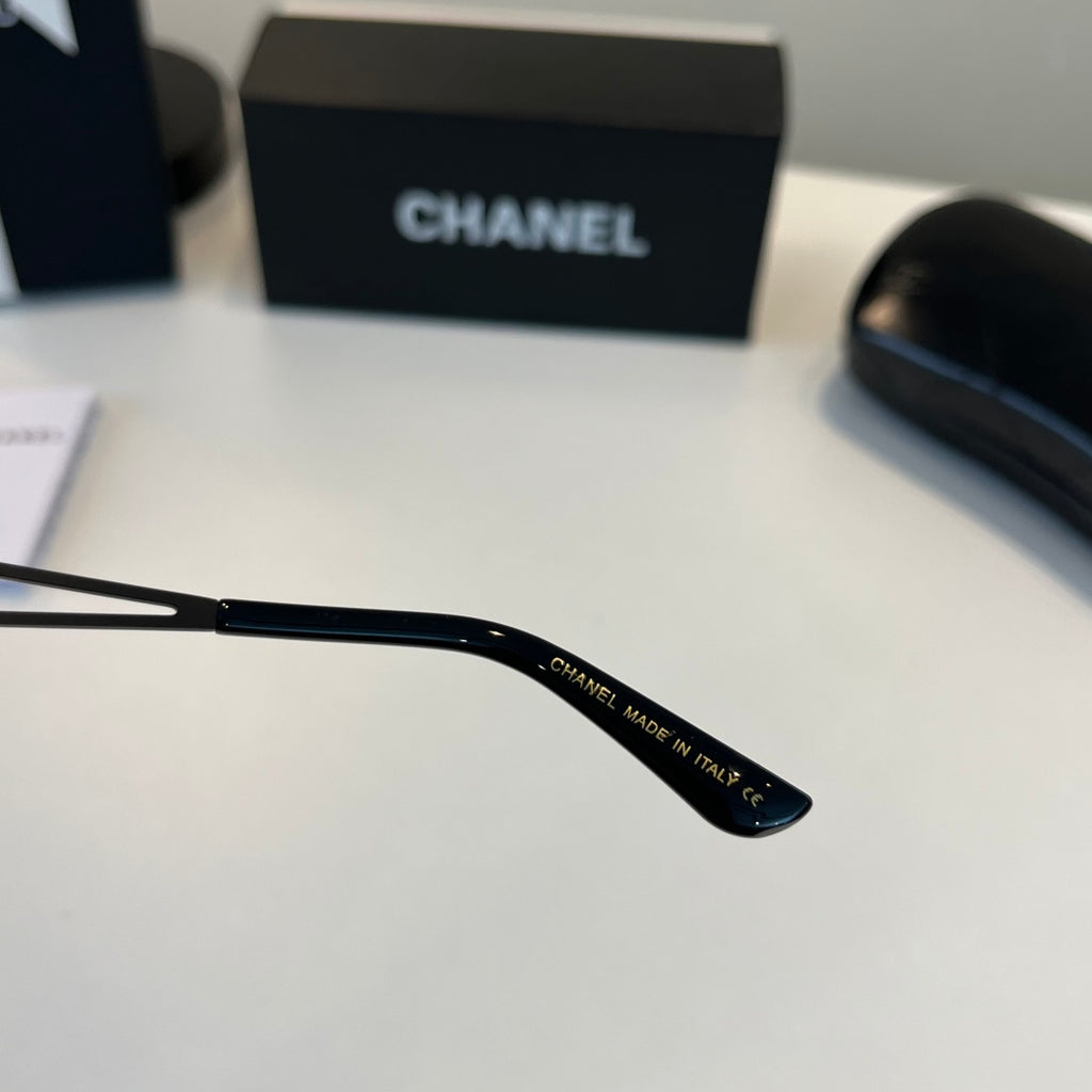 Chanel Fashion Black Lens Sunglasses for Men & Women - 398512 - detail image 11