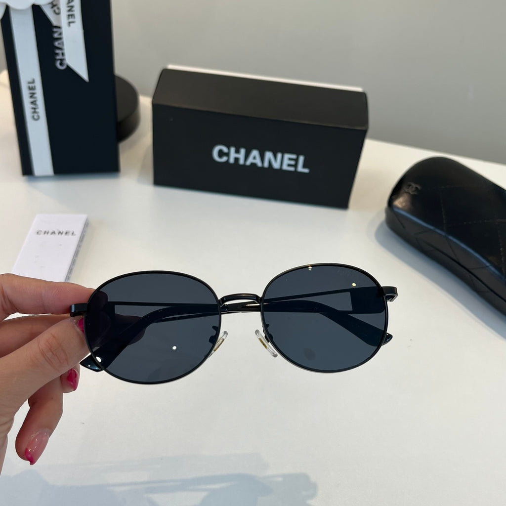 Chanel Fashion Black Lens Sunglasses for Men & Women - 493470 - detail image 6