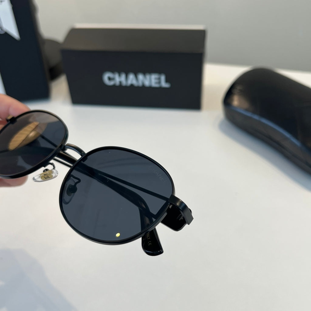 Chanel Fashion Black Lens Sunglasses for Men & Women - 493470 - detail image 7