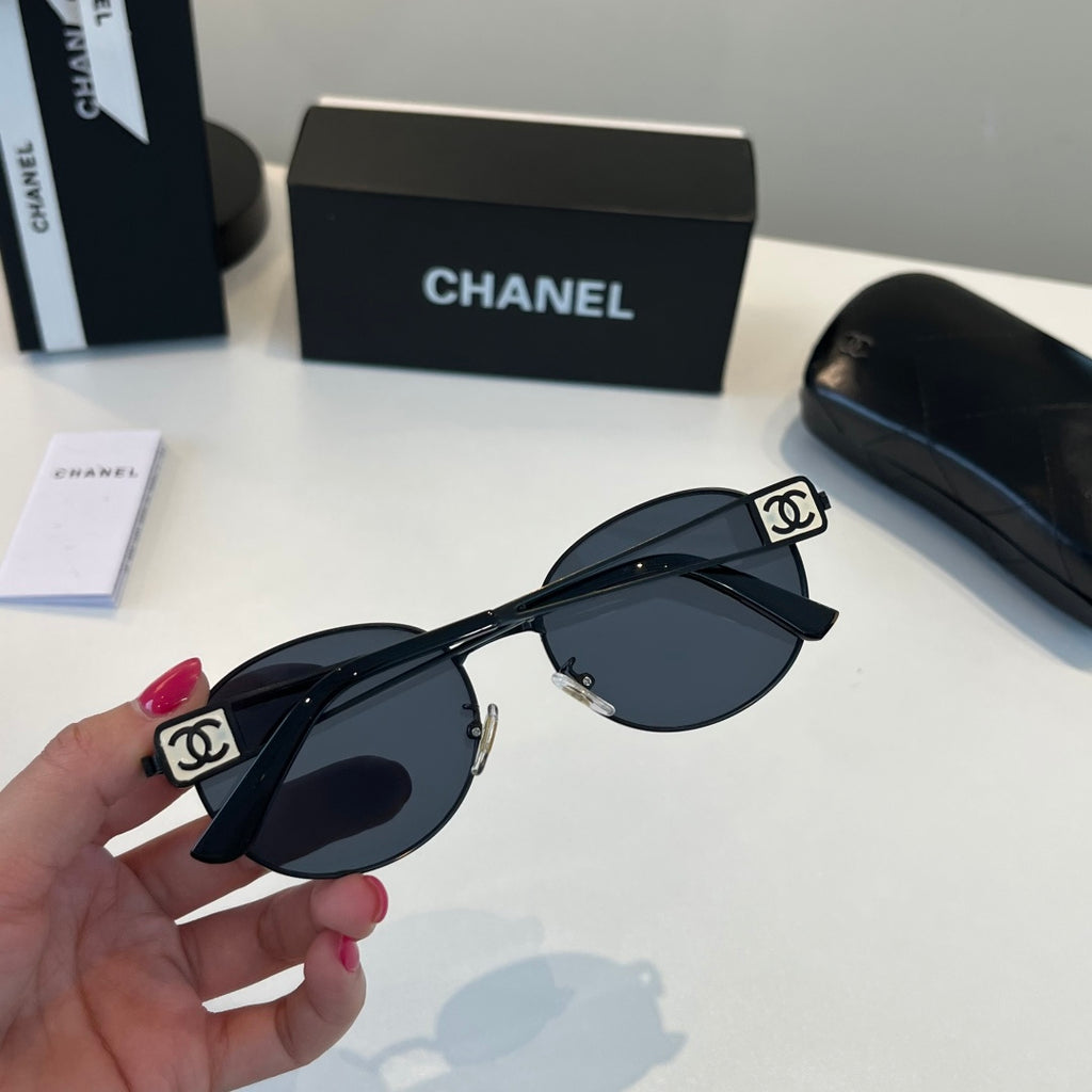 Chanel Fashion Black Lens Sunglasses for Men & Women - 398512 - detail image 9