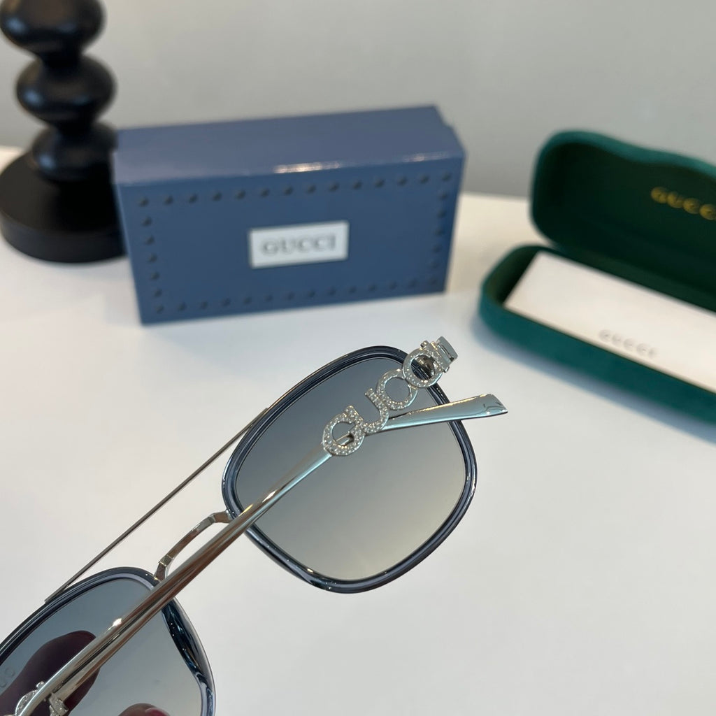 Gucci Oversized Silver Lens Sunglasses for Men & Women - 357776 - detail image 6