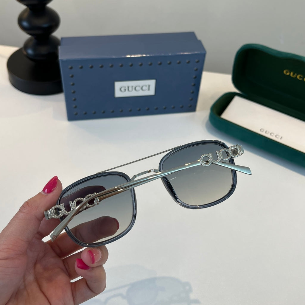 Gucci Oversized Silver Lens Sunglasses for Men & Women - 357776 - detail image 7