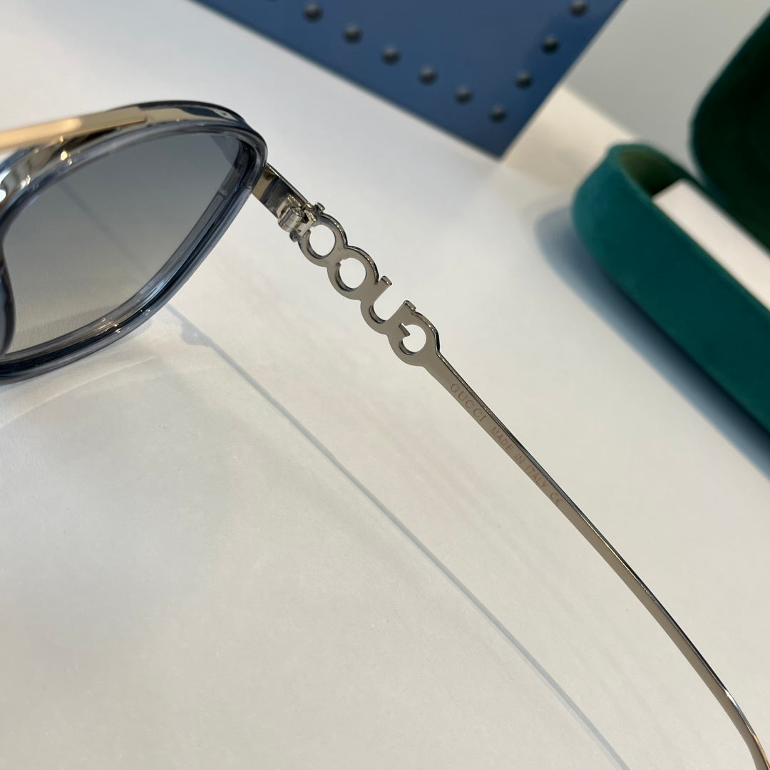 Gucci Oversized Silver Lens Sunglasses for Men & Women - 357776 - detail image 10