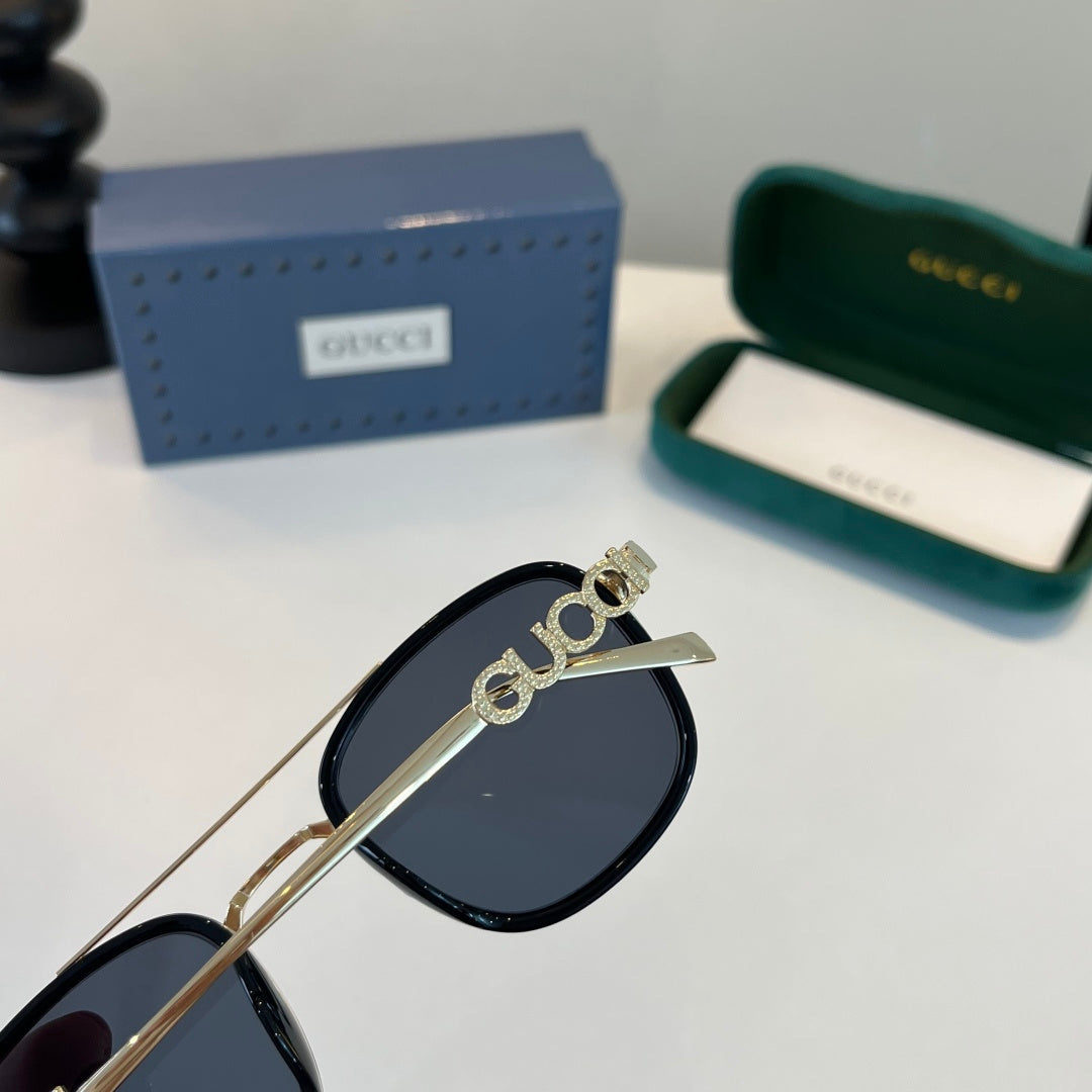Gucci Oversized Silver Lens Sunglasses for Men & Women - 493356 - detail image 7