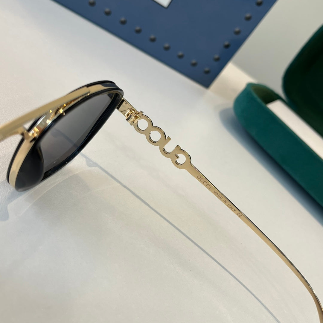 Gucci Oversized Silver Lens Sunglasses for Men & Women - 357777 - detail image 11