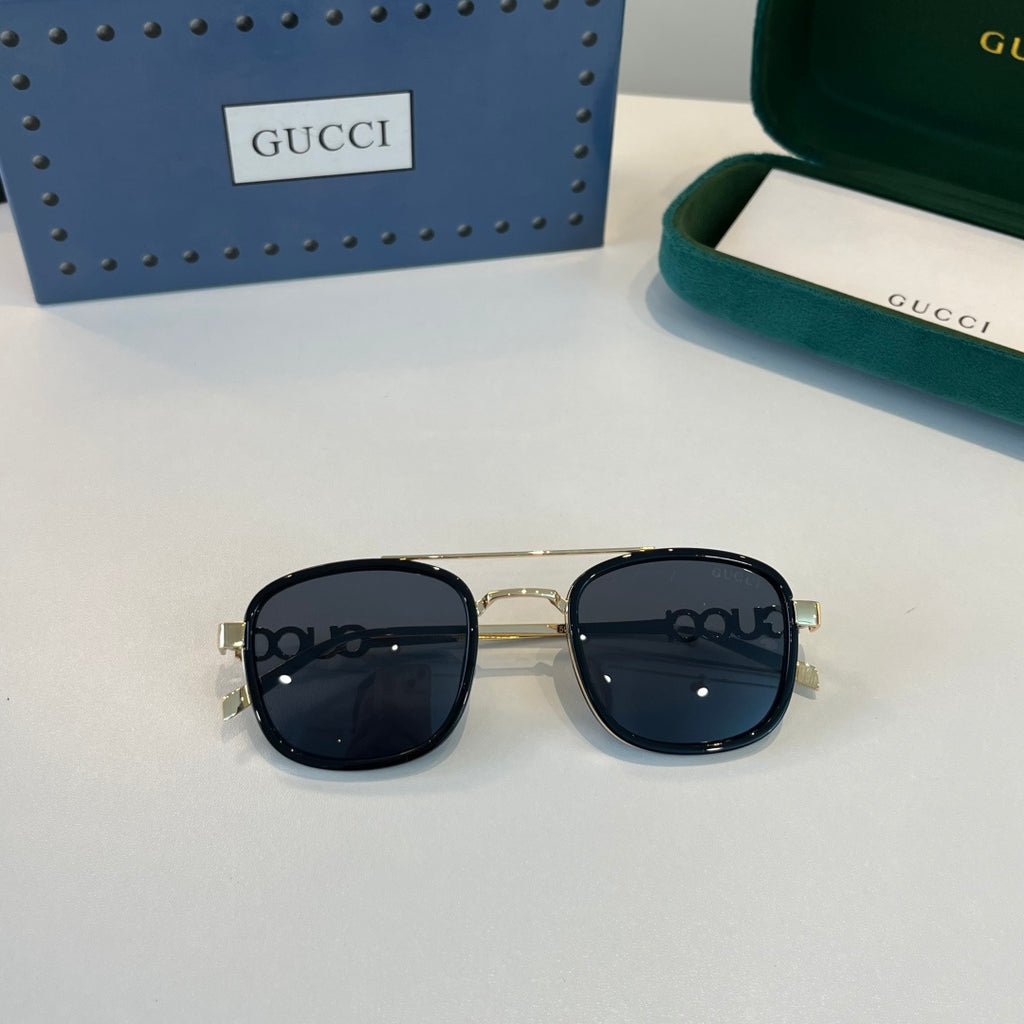 Gucci Oversized Silver Lens Sunglasses for Men & Women - 357777 - detail image 4