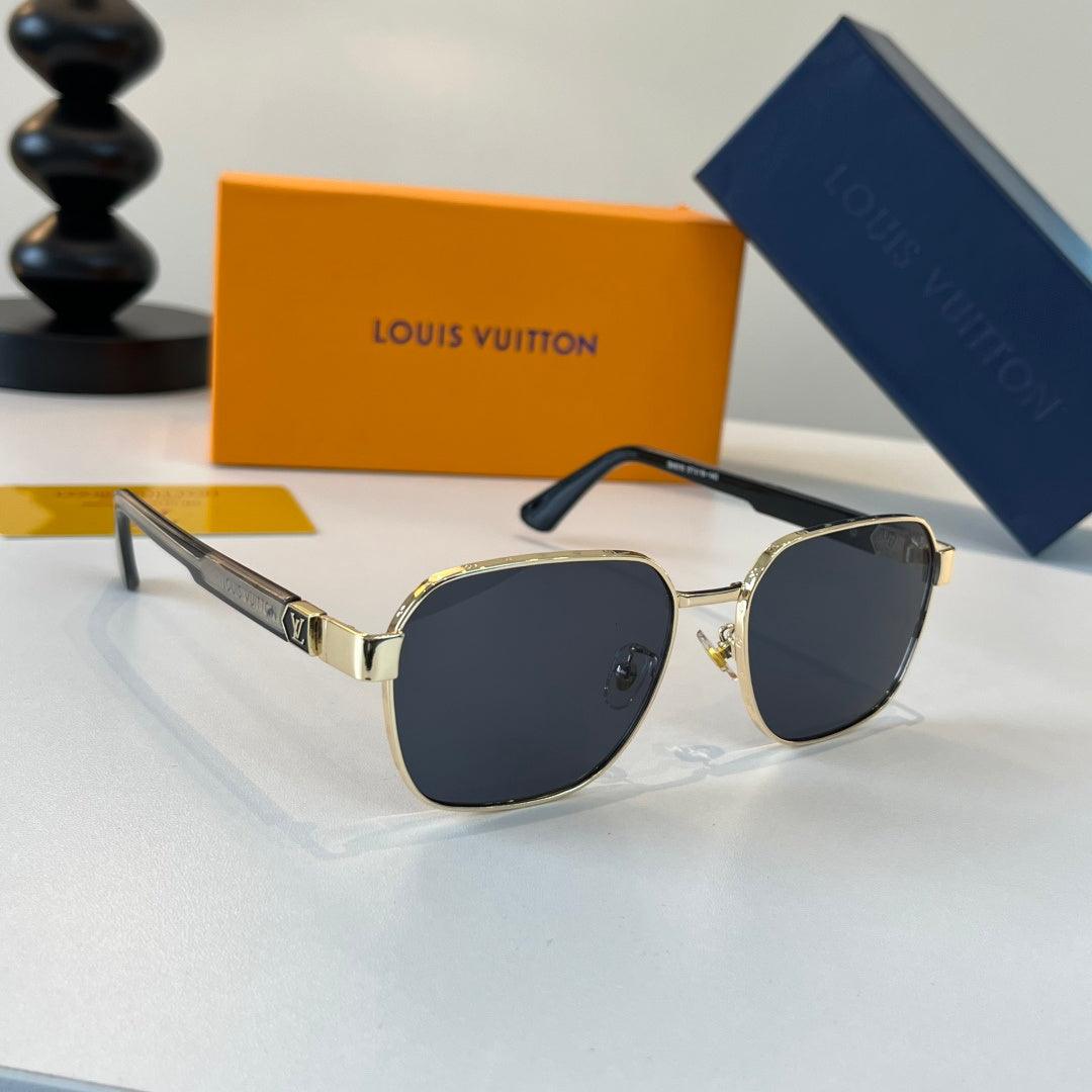 Louis Vuitton Fashion Silver Lens Sunglasses for Men & Women - 493079