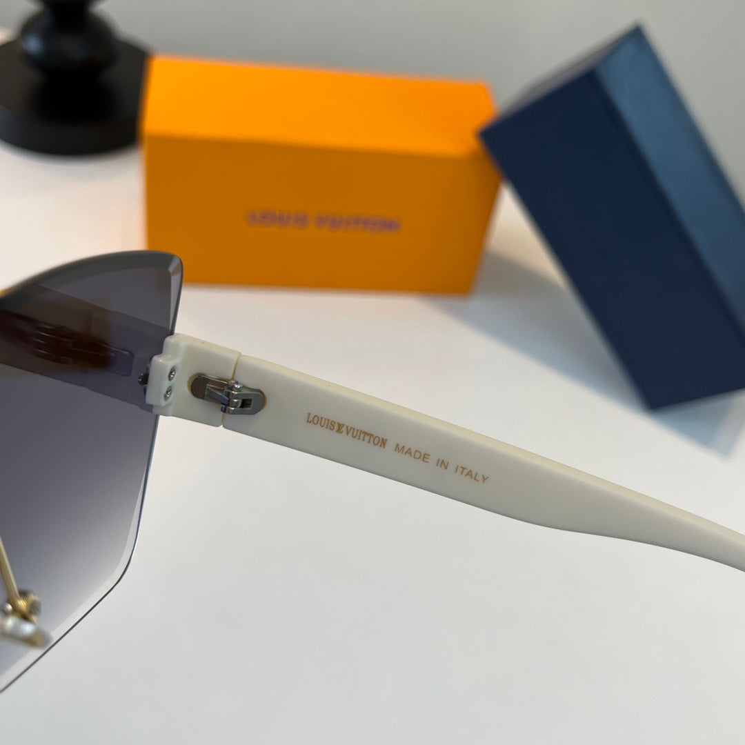 Louis Vuitton Fashion Silver Lens Sunglasses for Women - 357574 - detail image 10