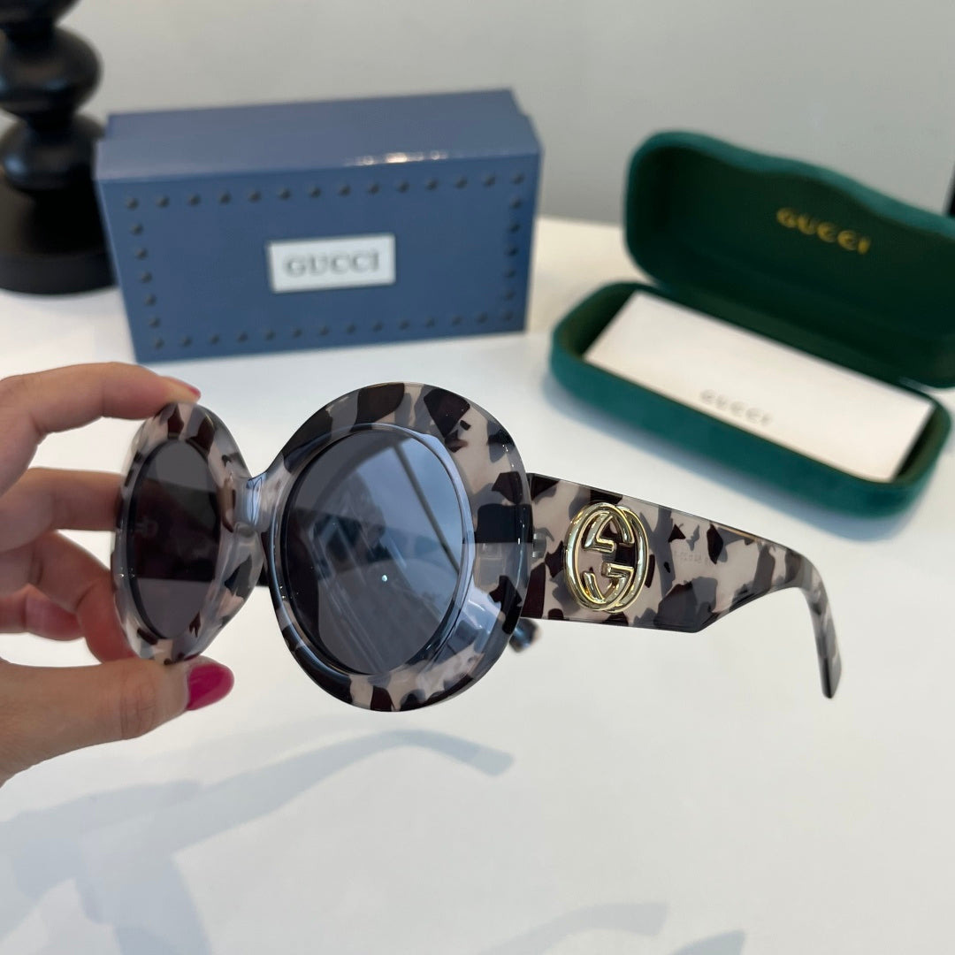Gucci Oversized Black Lens Sunglasses for Women - 357771 - detail image 8