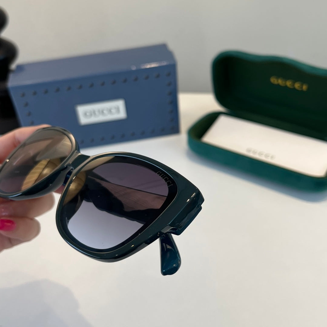 Gucci Oversized Black Lens Sunglasses for Women - 357781 - detail image 6