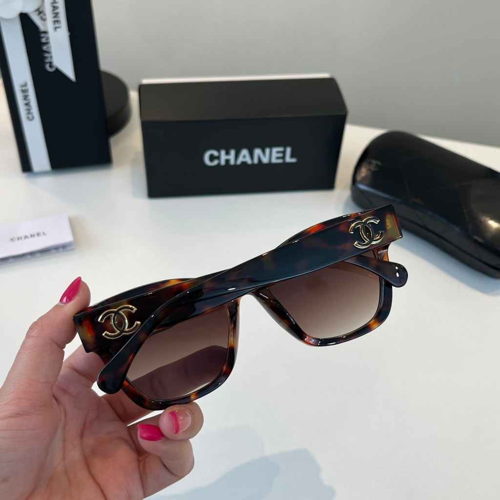 Chanel Oversized Black Lens Sunglasses for Women - 493472 - detail image 9