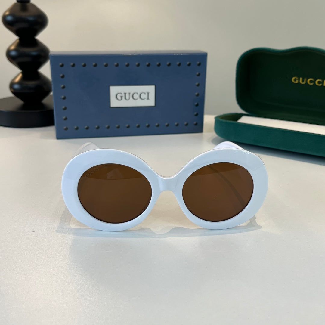 Gucci Oversized Brown Lens Sunglasses for Women - 357772 - detail image 2