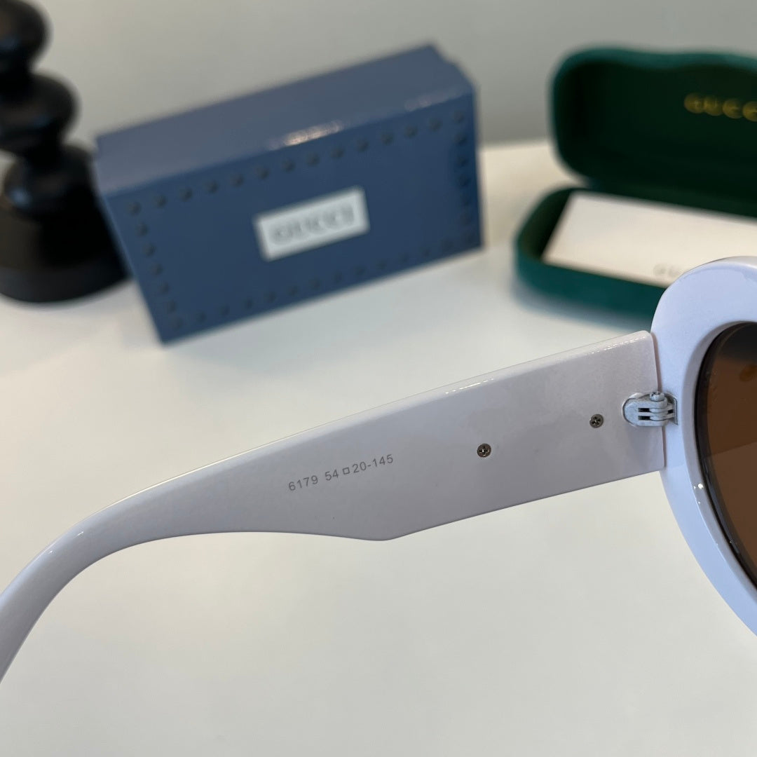 Gucci Oversized Brown Lens Sunglasses for Women - 357772 - detail image 8