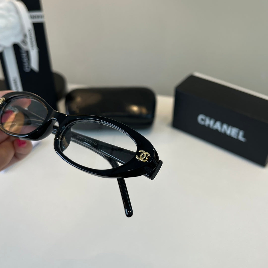 Chanel Cat-Eye Silver Lens Sunglasses for Men & Women - 465127 - detail image 6