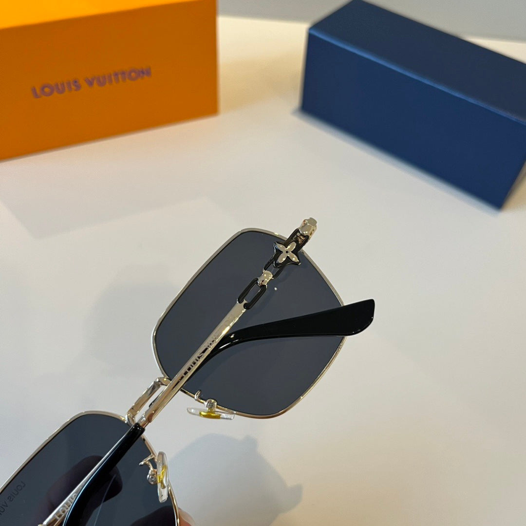 Louis Vuitton Fashion Silver Lens Sunglasses for Men & Women - 431195 - detail image 5