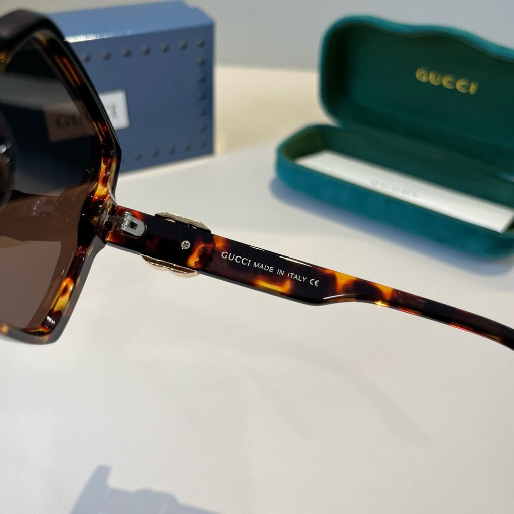Gucci Fashion Black Lens Sunglasses for Men & Women - 398449 - detail image 8