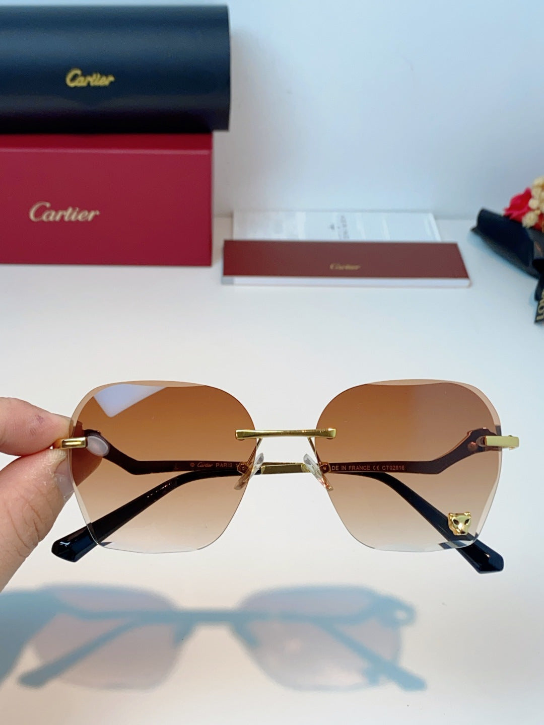 Cartier Photochromic Rimless Orange Lens Sunglasses for Men & Women - 372218 - detail image 4