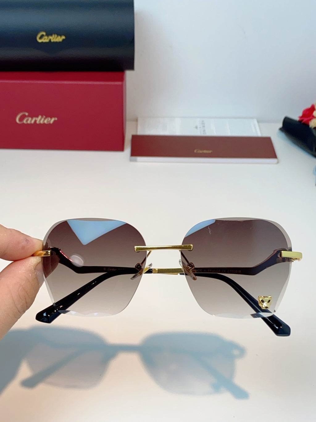 Cartier Photochromic Rimless Red Lens Sunglasses for Men & Women - 372219 - detail image 4