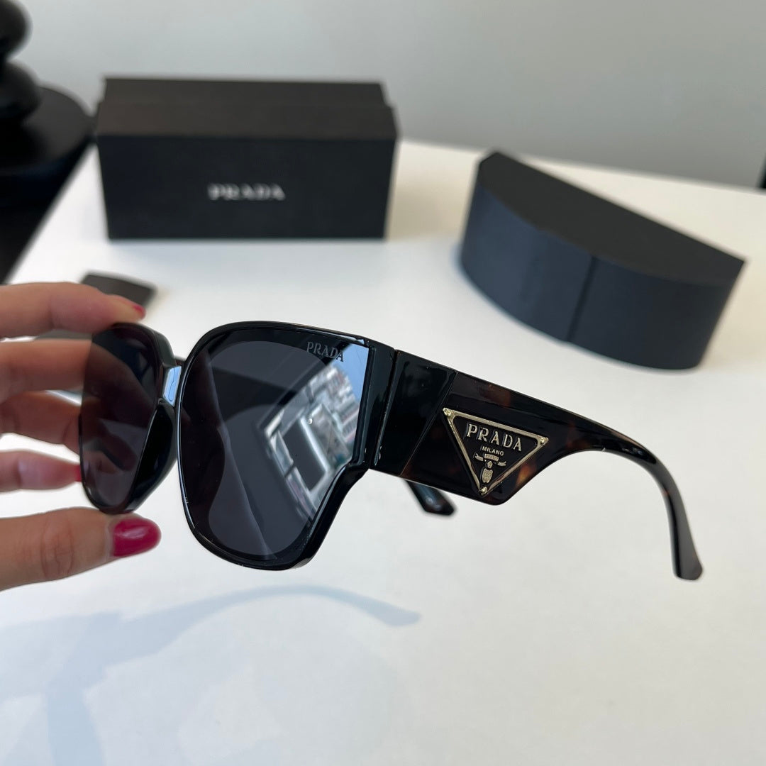 Prada Fashion Black Lens Sunglasses for Men & Women - 382699 - detail image 4