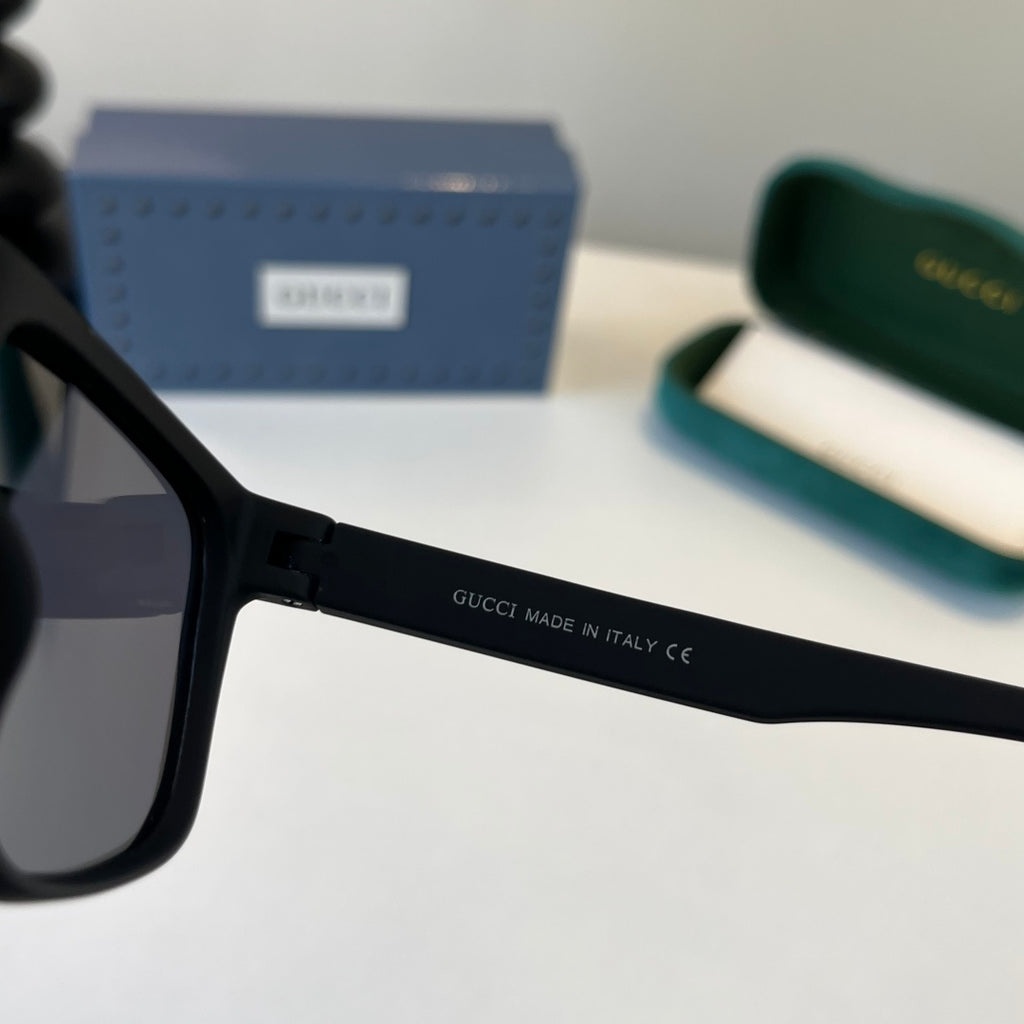Gucci Fashion Black Lens Sunglasses for Men & Women - 414988 - detail image 11
