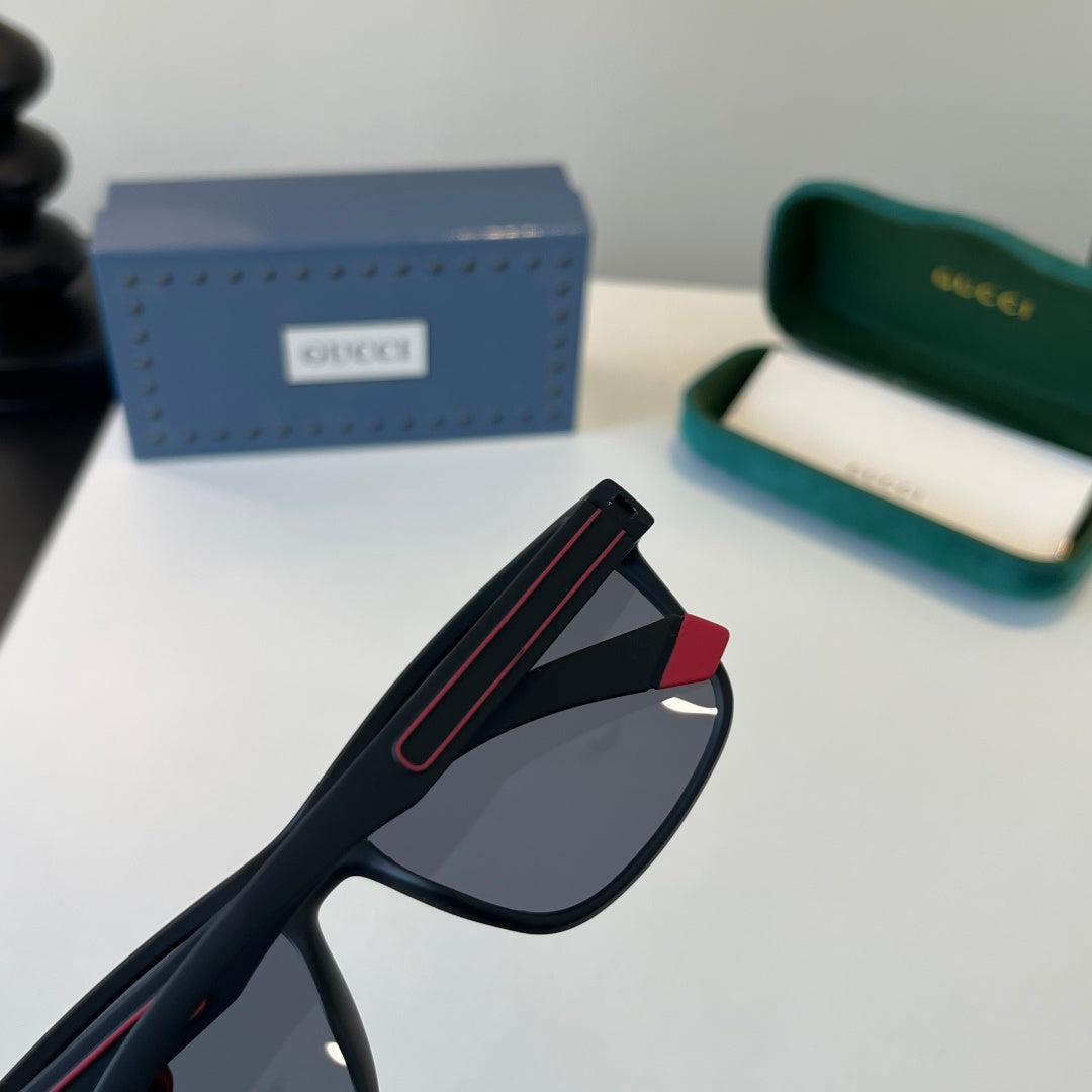 Gucci Fashion Black Lens Sunglasses for Men & Women - 371644 - detail image 8