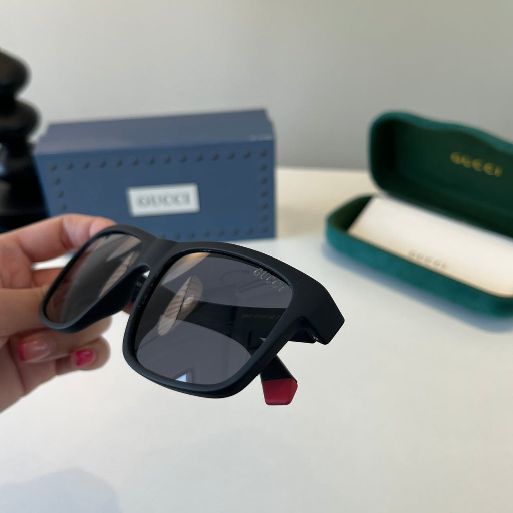 Gucci Fashion Black Lens Sunglasses for Men & Women - 371644 - detail image 7