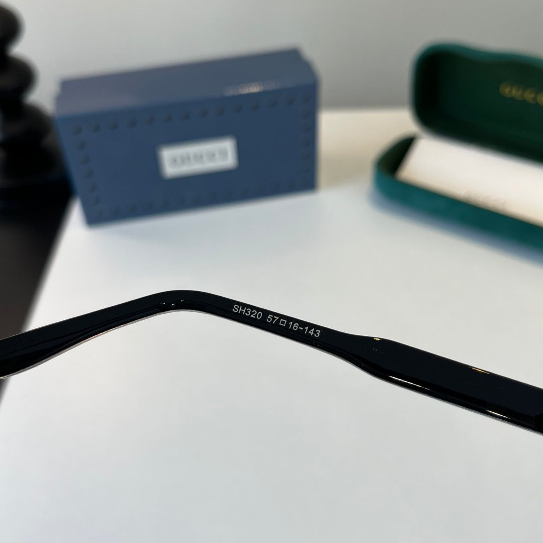 Gucci Fashion Red Lens Sunglasses for Men & Women - 371645 - detail image 9