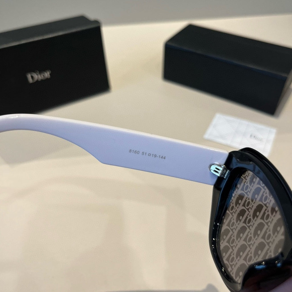 Dior Fashion Gray Lens Sunglasses for Men & Women - detail image 8