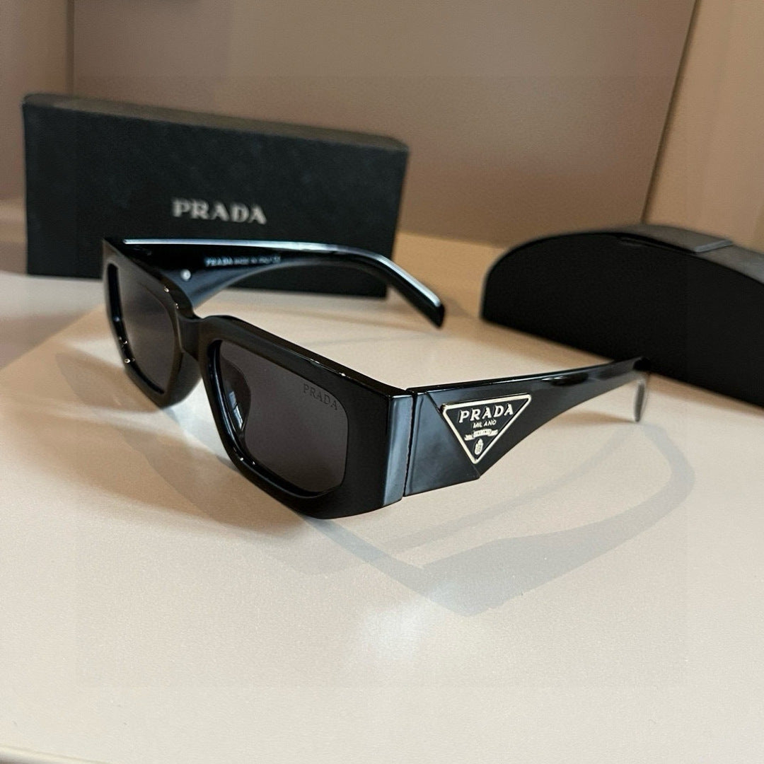 Prada Fashion Black Lens Sunglasses for Men & Women - 415808 - detail image 3