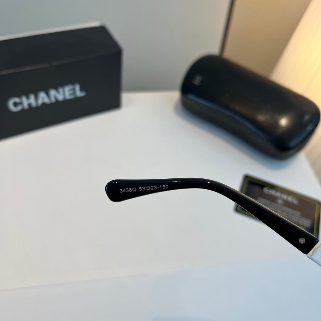 Chanel Oversized Silver Lens Sunglasses for Men & Women - 371849 - detail image 9