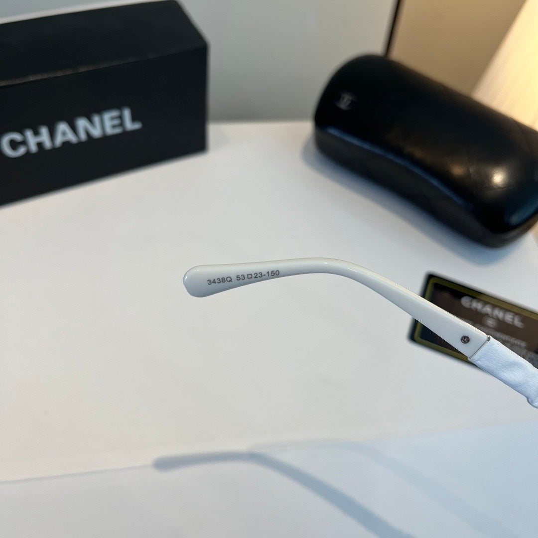 Chanel Oversized Silver Lens Sunglasses for Men & Women - 371850 - detail image 10
