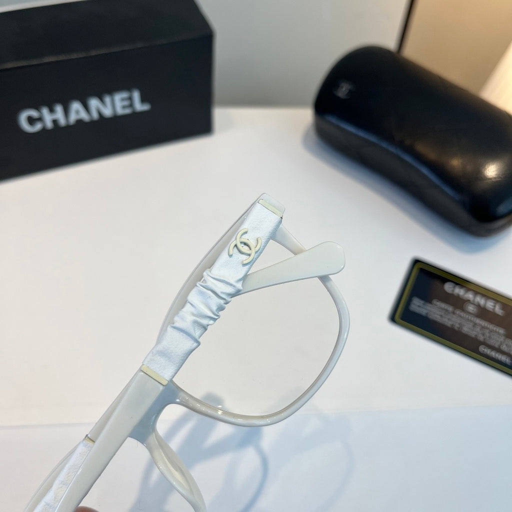Chanel Oversized Silver Lens Sunglasses for Men & Women - 371850 - detail image 8