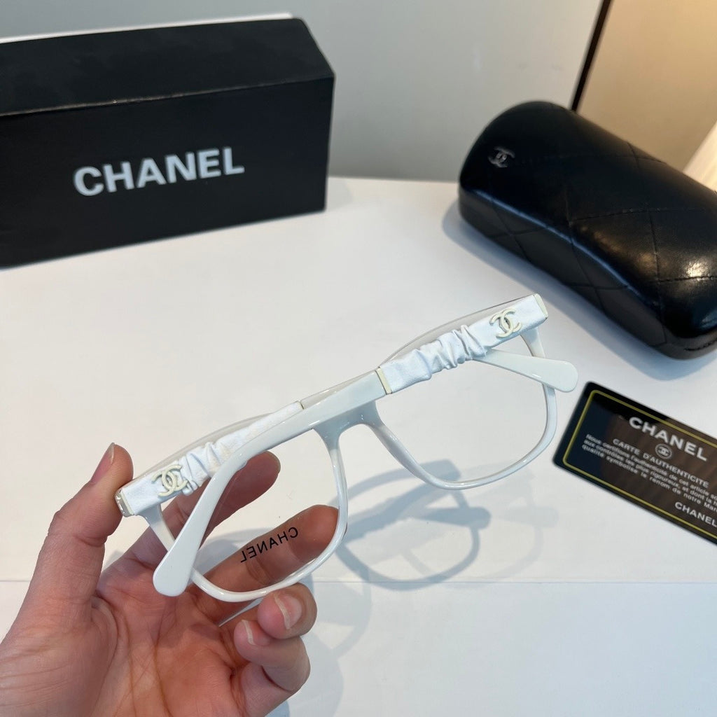 Chanel Oversized Silver Lens Sunglasses for Men & Women - 371850 - detail image 7