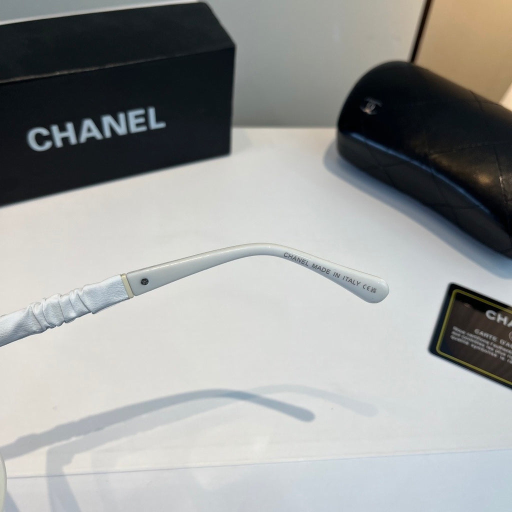 Chanel Oversized Silver Lens Sunglasses for Men & Women - 371850 - detail image 9